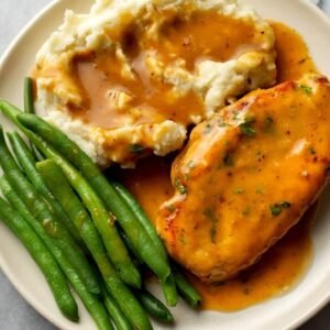 Butter chilli flavoured chicken salad
